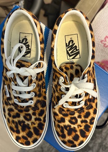 37 Beden Vans Marka Kahverengi Leopar Desenli Kadın Spor Ayakkabı