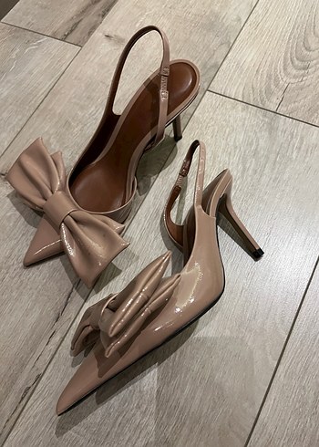 Bej Deri Fiyonklu Stiletto Topuklu Ayakkabı - Görsel 2