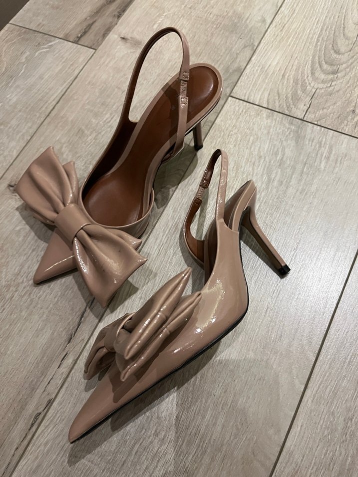 Bej Deri Fiyonklu Stiletto Topuklu Ayakkabı - Görsel 2