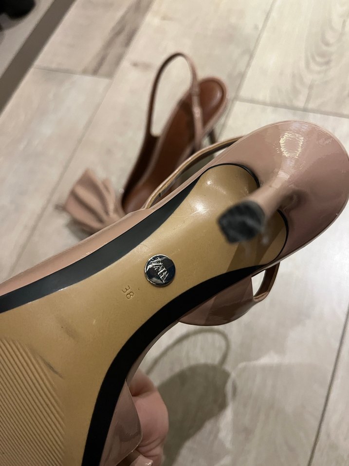 Bej Deri Fiyonklu Stiletto Topuklu Ayakkabı - Görsel 3