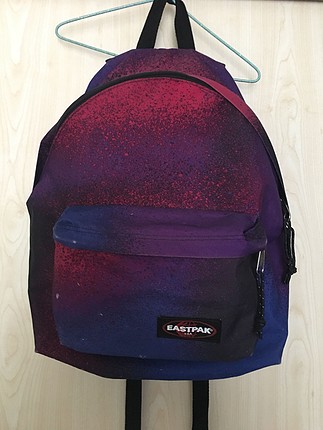 mor eastpak sırt çantası