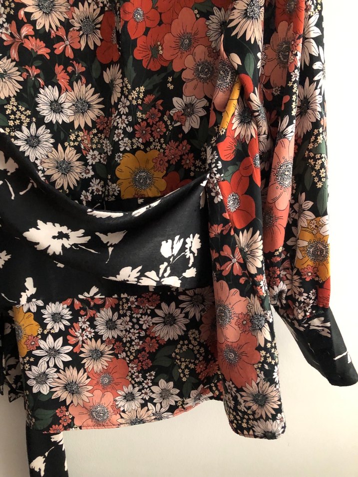 Çiçek Desenli, kuşaklı Bohem Uzun Kollu Bluz - Görsel 5