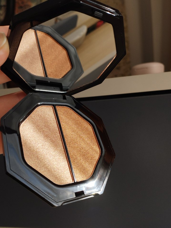 HUDA BEAUTY Duo-Highlighter 03 Glow - Görsel 3