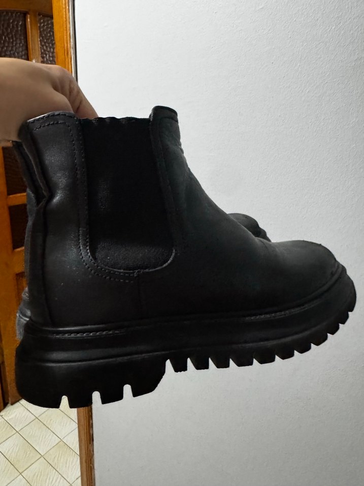 Siyah çocuk Lastik Topuklu Bot - Görsel 3