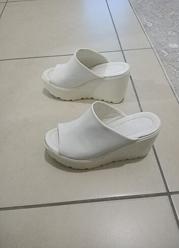 Platform terlik