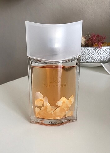 Avon silky soft musk