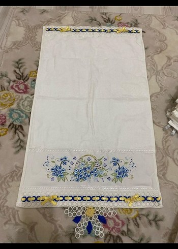 Nakışlı Beyaz Havlu - Görsel 8