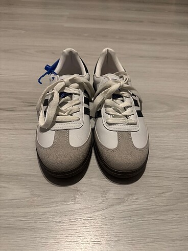Adidas Spor ayakkabı