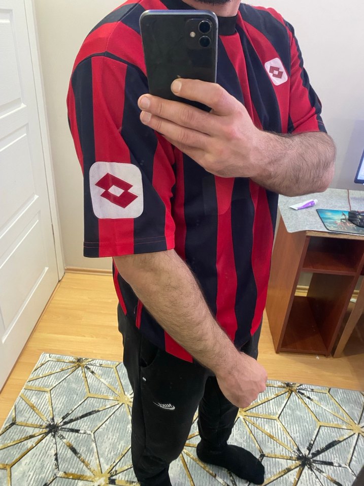 Kırmızı Siyah Çizgili  Lotto ünisex forma - Görsel 4