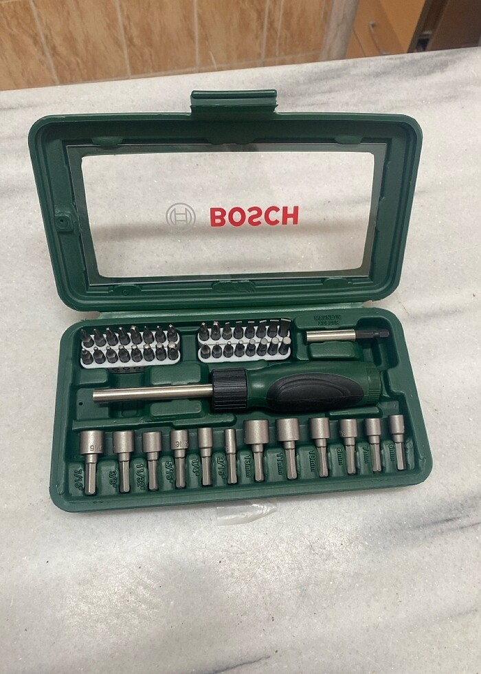 Bosch 46 parça tornavida seti - Görsel 2