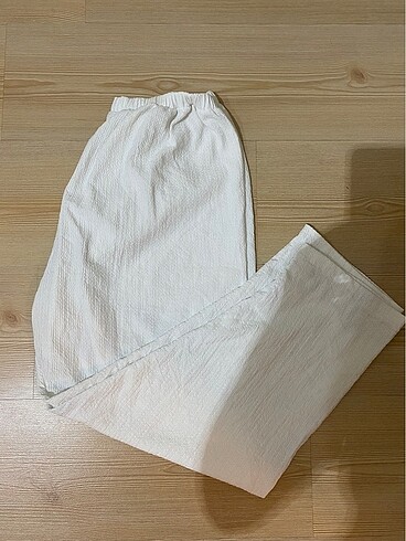 Yazlık Kumaş Beyaz Pantolon