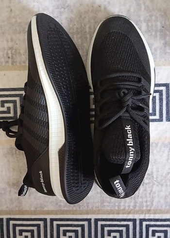 Diğer Siyah Bağcıklı Unisex Spor Ayakkabı