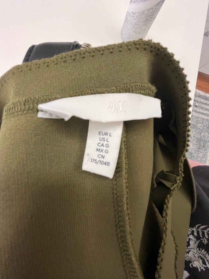 H&M Düğme Detaylı Haki Bluz - Görsel 3