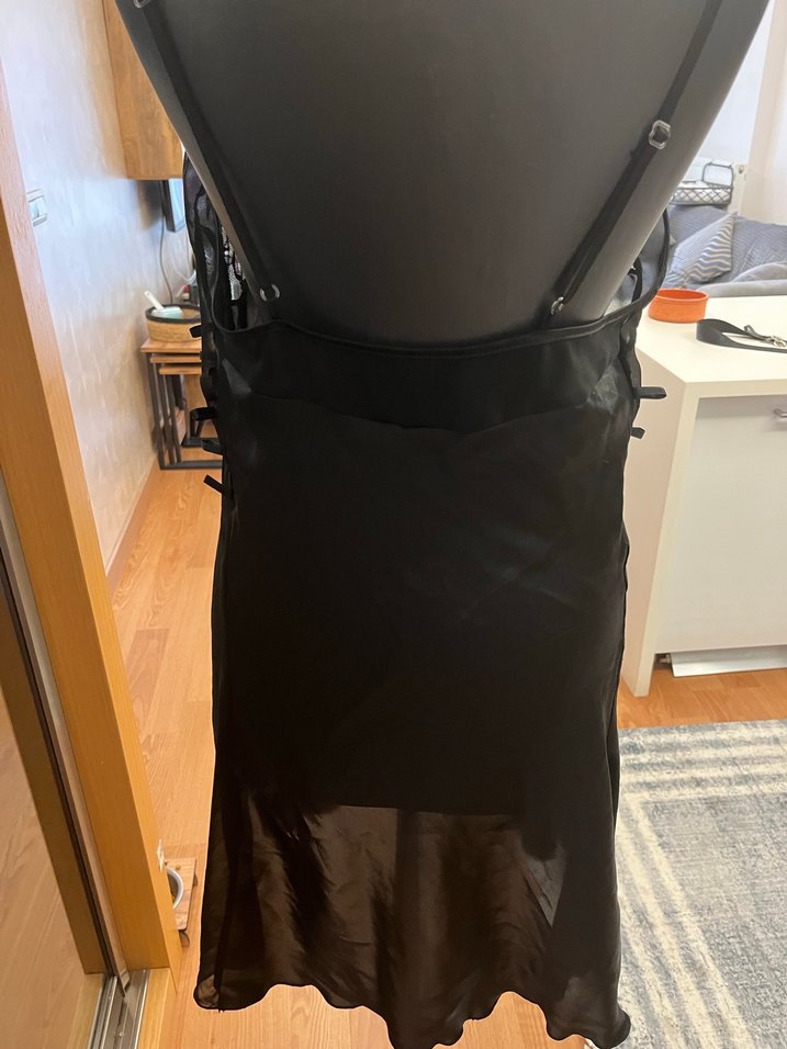 Siyah Saten Gecelik - Görsel 3