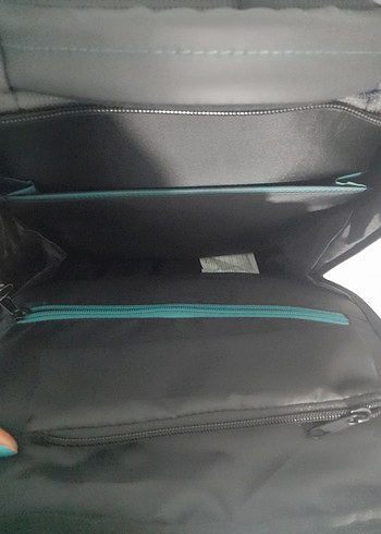 Siyah Gri Minimalist Fermuarlı Laptop Çantası - Görsel 6