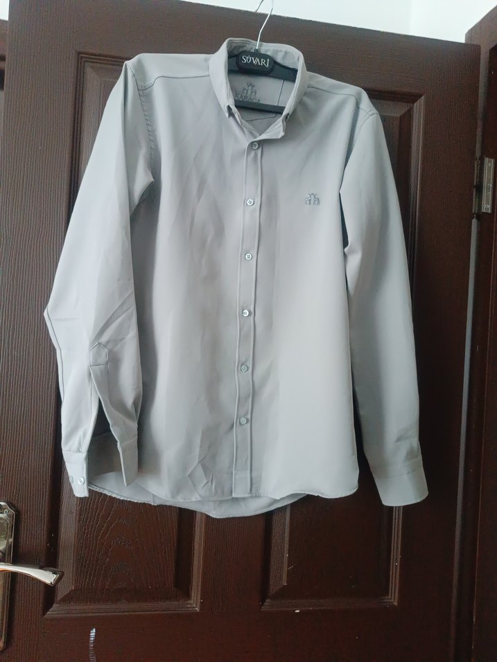 Gri Uzun Kollu Düğmeli Erkek Gömlek - Görsel 2