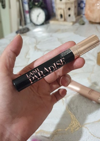 Beden Loreal Koyu Renkli Paradise Maskara