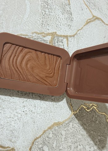Loreal Paris NYX Buttermelt 04 Allık
