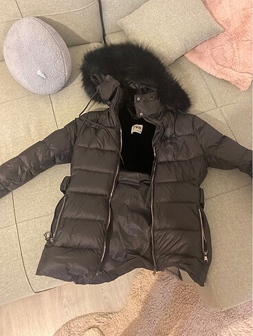 zara mont