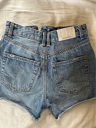 xs Beden STRADIVARIUS D75 Şort