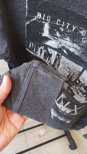 7 Yaş Beden gri Renk 6-8 yaş kalın switshirt