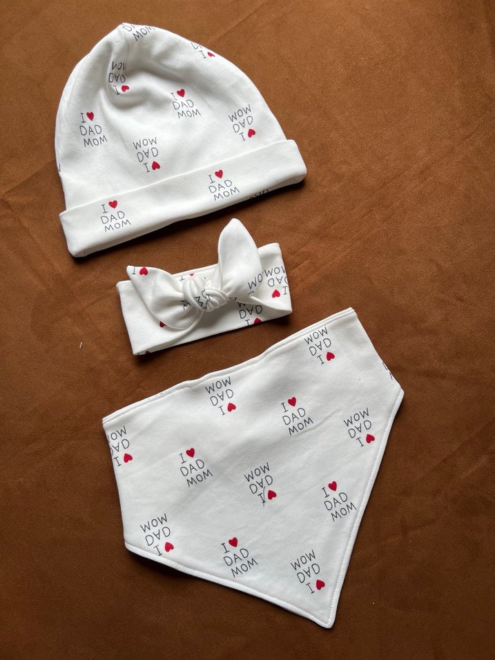 Beyaz Baskılı Bebek Önlüğü Seti - Görsel 2