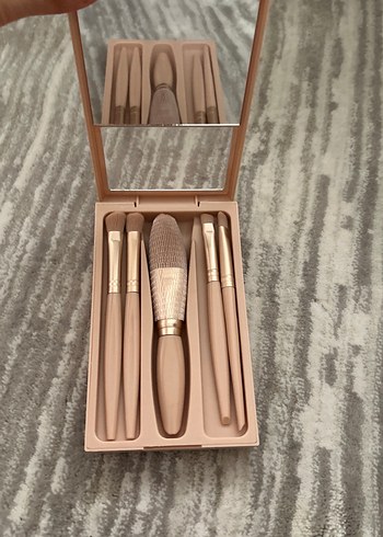 Bej Makyaj Fırçası Seti Gri Detaylı - Görsel 2