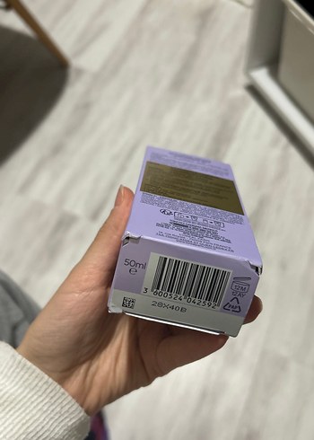 L'Oréal Hyaluron Uzmanı Nemlendirici Jel - Görsel 3