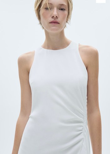 Beyaz Drapeli Uzun Kolsuz Elbise - Görsel 4