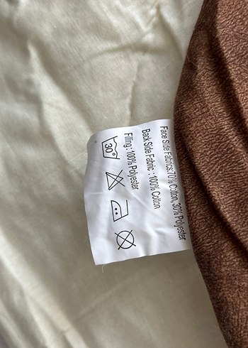 Bordo İşlemeli Yatak Örtüsü - Görsel 5