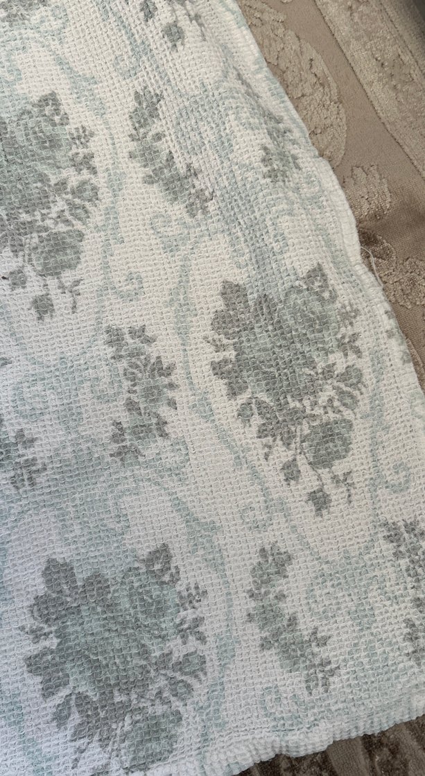 Çiçek desenli mavi pastel detaylara sahip pike - Görsel 3