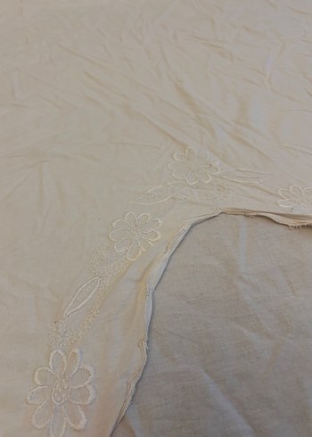 Ortası Nakışlı Nevresimler - Görsel 5