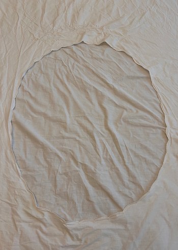 Ortası Nakışlı Nevresimler - Görsel 3