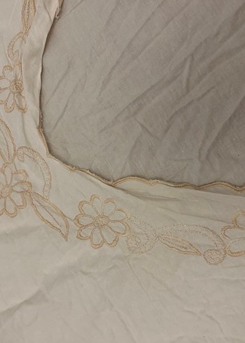 Ortası Nakışlı Nevresimler - Görsel 15