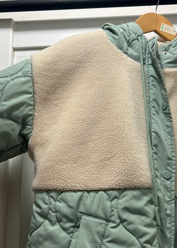 Kapüşonlu Kısa Kadın Mont - - Görsel 3