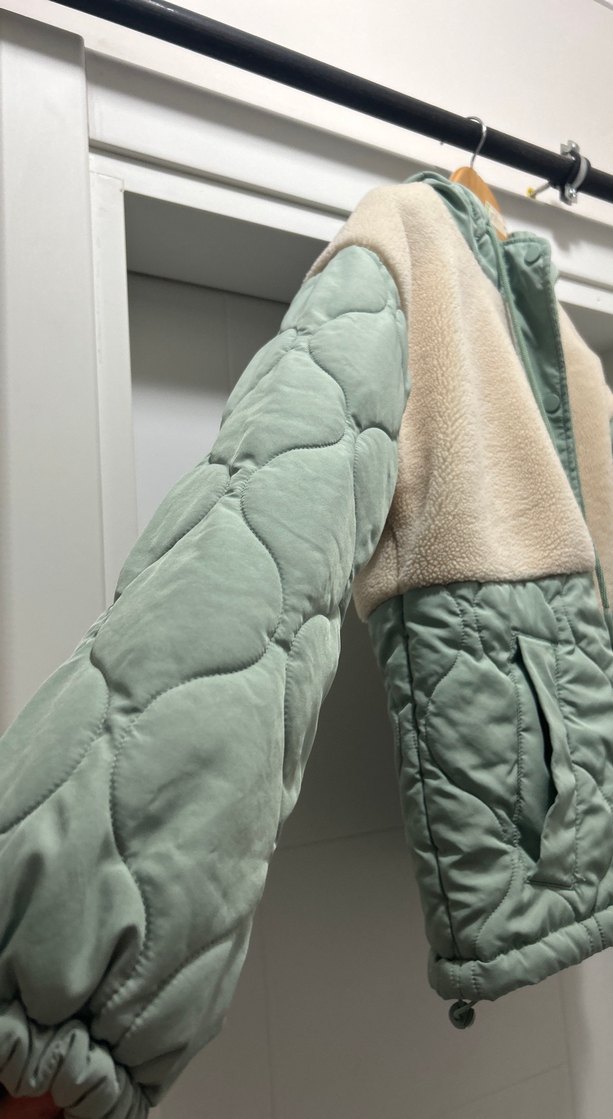 Kapüşonlu Kısa Kadın Mont - - Görsel 2