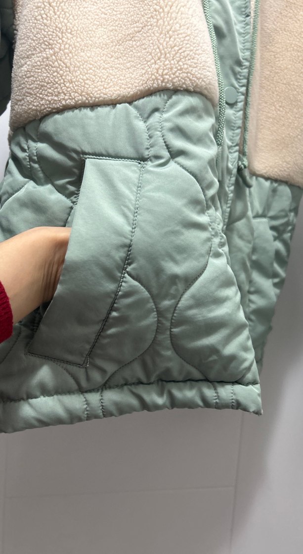 Kapüşonlu Kısa Kadın Mont - - Görsel 4