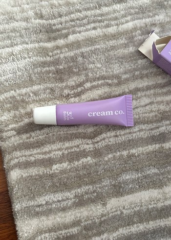 Beden Renk 404 numaralı Ruj Parlatıcı - creamco.