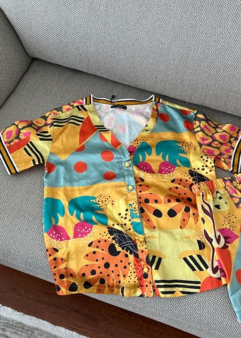 Trendyol & Milla Renkli Desenli saten pijama takımı