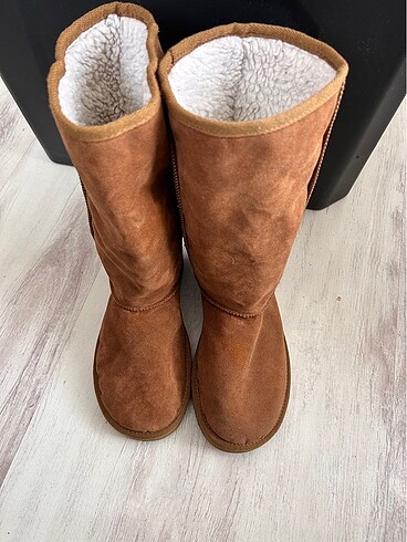 Ugg tarzı polo çizme