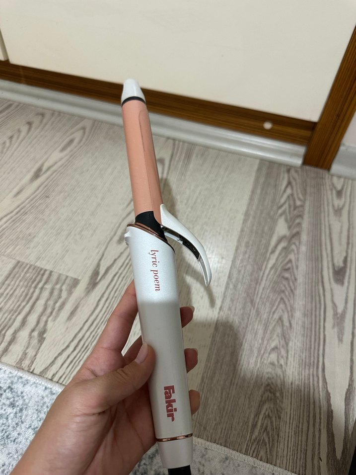 Beyaz ve açık renk saç şekillendirici maşası - Görsel 3