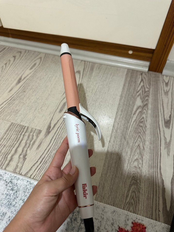 Beyaz ve açık renk saç şekillendirici maşası - Görsel 2