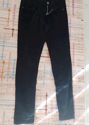 Siyah Düğmeli Kadın Denim Pantolon