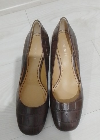 Kahverengi Deri Kadın Klasik Topuklu Ayakkabı - Görsel 2