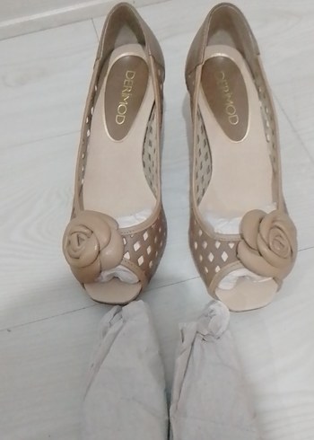 Bej Dolgu Topuklu Kadın Abiye Ayakkabı - Görsel 2