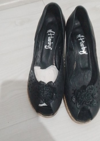 Siyah Dantel Detaylı Dolgu Topuklu Kadın Ayakkabı - Görsel 2