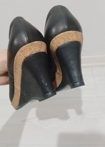 Siyah Dantel Detaylı Dolgu Topuklu Kadın Ayakkabı - Görsel 6