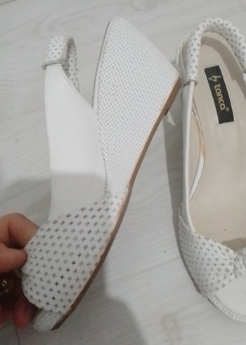 Beyaz Dolgu Topuklu Kadın Abiye Ayakkabı - Görsel 3