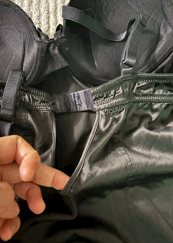 Siyah Saten Straplez Büstiyer - Görsel 4