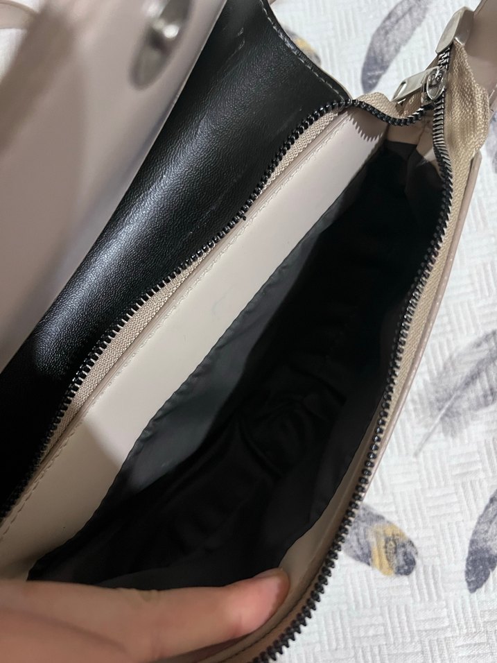 Bej Kemerli Kadın Çanta - Görsel 5